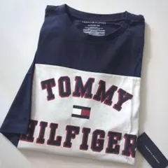 新品タグ付き トミーヒルフィガー 半袖Tシャツ 紺x白 ジュニアXLのサムネイル