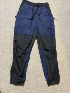 Nike トレーニングパンツ　ジャージ　S