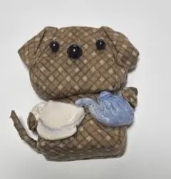 【最終お値下げ】犬型ブローチ ハンドメイド作品