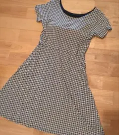 UNIQLO ブラトップ ひざ丈ワンピース XLのサムネイル