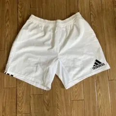 adidas ホワイト ショートパンツ　ラグビー用