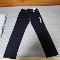 GU ストレッチジーンズ