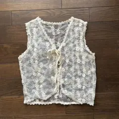 花柄刺繍ノースリーブベスト
