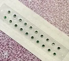 耳ツボジュエリー シールピアス ラインストーン グリーン 2色 20粒 誕生石