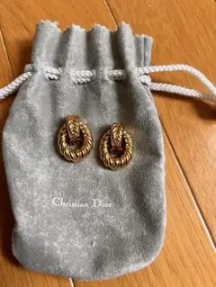 Christian Dior ヴィンテージ イヤリング ゴールドカラーのサムネイル