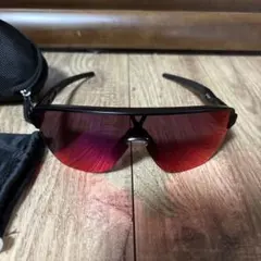Oakley サングラス 赤レンズ ケース付き