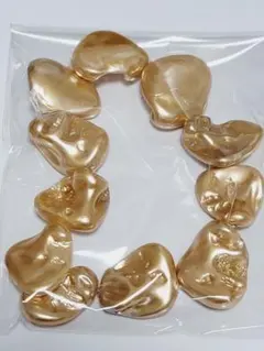 Item thumbnail for item e71693e0-1e92-4ff8-892c-bb263ed8af4a