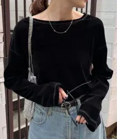 サイドスリットシアーフロッキーベロア見えトップス