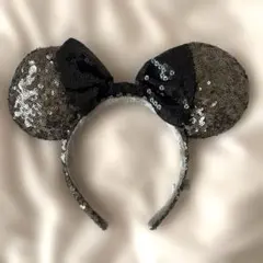ディズニーランド　カチューシャ　黒スパンコール