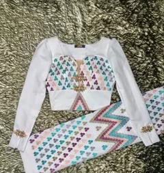 刺繍入りホワイトスカートセットアップ