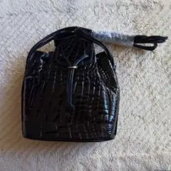 巾着型のオーストリッチのショルダーバッグ