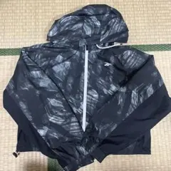 リーボック　ナイロンジャケット　レディースのサムネイル