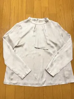 ナチュラルビューティーベーシック　ドレープブラウス