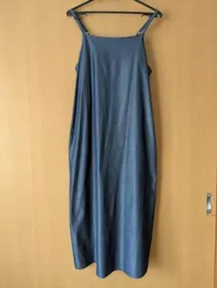 【新品タグ付き】値下げしました！ポケット付きキャミワンピース　クリスマス　忘年会