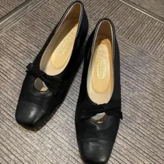 再値下げ　美品　銀座ヨシノヤ 上品　ブラック靴　24 センチのサムネイル
