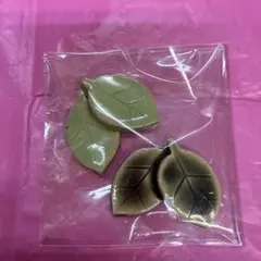 Item thumbnail for item 54225065-3788-43d0-8b36-8be8f51bab38