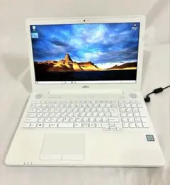 富士通ノートPC ホワイト　LIFEBOOK AH51/C3 FMVA51C3W