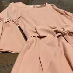 エレガントフレアワンピース　フォーマルパーティー、デート　サーモンピンク