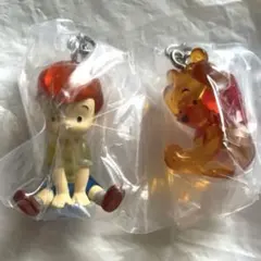Winnie the Pooh めじるしアクセサリー　2点