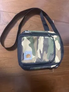 Carhartt ショルダーバッグ カモフラージュ柄のサムネイル