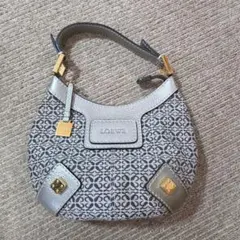 美品 LOEWE ロエベ アナグラム ニューロードライン ショルダーバッグ