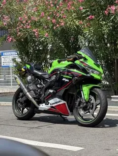 Kawasaki Ninja ZX-25R KRT 2022年モデル