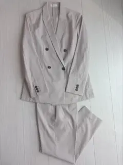 プラステ　ダブルブレスト　パンツスーツ　セットアップ