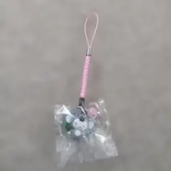 ハローキティ　海外限定ストラップ