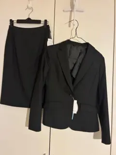 【新品未使用】ANCHOR WOMAN ブラック スカートスーツ　サイズ5のサムネイル
