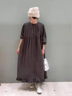 新品タグ付 スタディオクリップ　レーヨンギャザー裾フリルワンピース