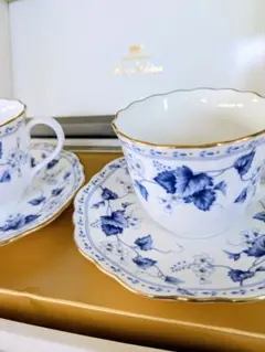 【未使用品】 NARUMI ナルミ 　コーヒーカップ&ソーサー ２客