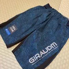 GIRAUDM ハーフパンツ 140センチ　男の子