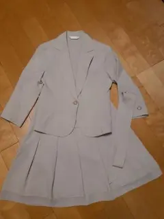 スーツセット（ジャケット・スカート）ベージュ Lサイズ