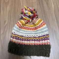 マルチカラーポンポン付きニット帽
