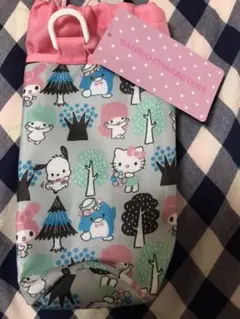 サンリオ　ペットボトルカバー