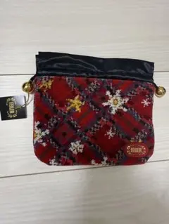 新品タグ付き　feiler チェック柄　ラメ　赤　巾着ポーチ　クリスマス