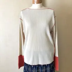 プリーツデザイン長袖トップス カットソー　TシャツM〜Lサイズ