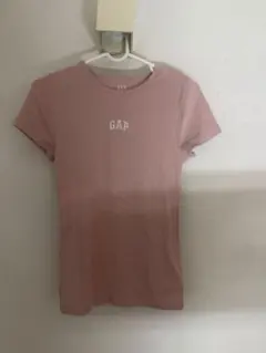 GAP ロゴ刺繍 クルーネック Tシャツ ピンクのサムネイル