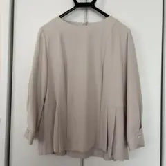 EMMAJAMESベージュ とろみフィーマル長袖ブラウス13号