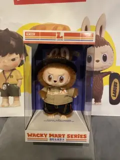 Labubu Wacky Mart Series 店員ラブブ