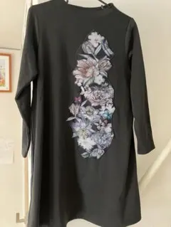イズスカラー　長袖チュニック　ワンピース　花柄　裏起毛　ブラック