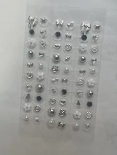 サービス価格］耳ツボジュエリー　60粒