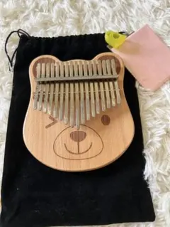 クマ型カリンバ 木製 約18cmのサムネイル