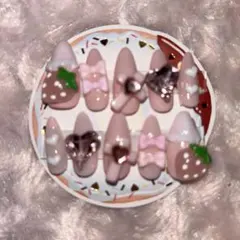 ハンドメイド ネイルチップ 量産型 レース ピンク いちご