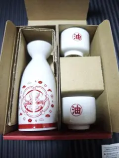 【新品・未使用】となりのトトロ グラス　ジブリパークとジブリ展　レトログラス 楽天市場】【ジブリパーク限定】ガラスコップ となりのトトロ