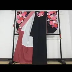 ブランド振袖 山本寛斎 刺繍 金彩 鶴 大輪 牡丹 身丈163cm 撥水加工済 ブランド振袖 山本寛斎 刺繍 金彩 鶴 大輪 牡丹 身丈163cm 撥水