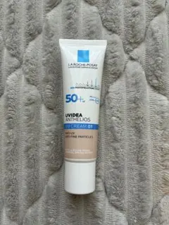 LA ROCHE-POSAY BB CREAM 01 30mlのサムネイル