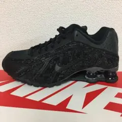 Nike WShox R4 Black Floral ブラックフローラル 23