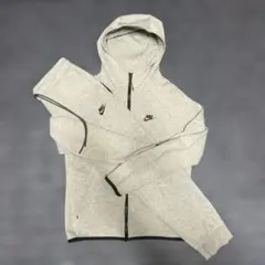 NIKE テックフリース　M 正規品