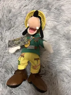グーフィー グリーティングトレイル ぬいぐるみバッジ